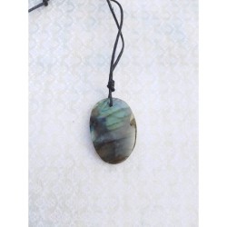 Pendentif ovale labradorite